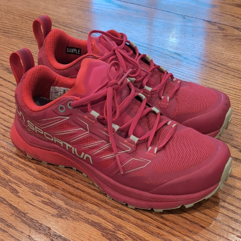 La Sportiva Women's Jackyl GTX Size 7 Pink Athletic Shoes